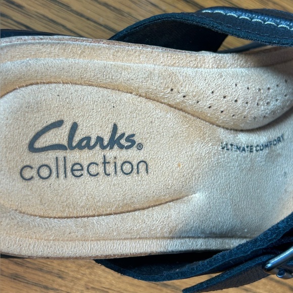 Clarks Collection Black and Cream Thong Comfort Footbed Sandals Size 6 1/2 - Picture 10 of 10